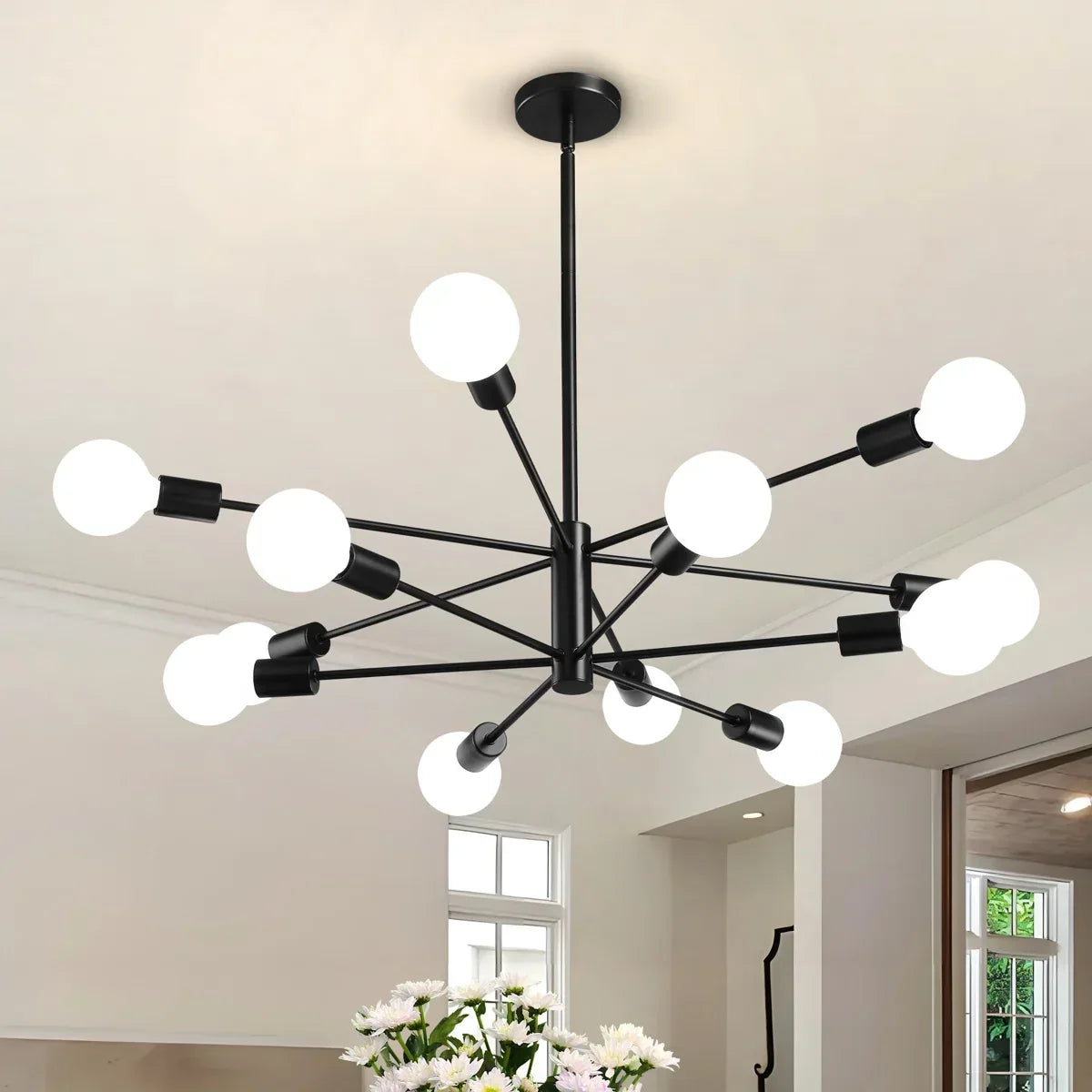 12-light Sputnik chandelier with frosted globes