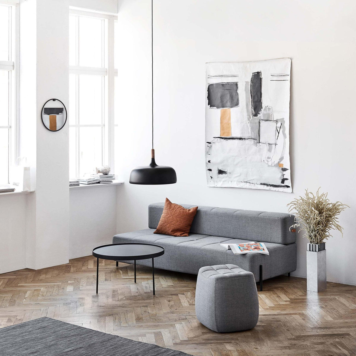 Nordic Metal Pendant Light with Wood Detail – view 7 | BROKLEN