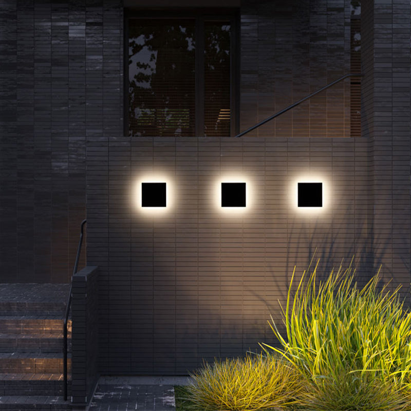 Minimalist LED Wall Sconce – view 5 | BROKLEN