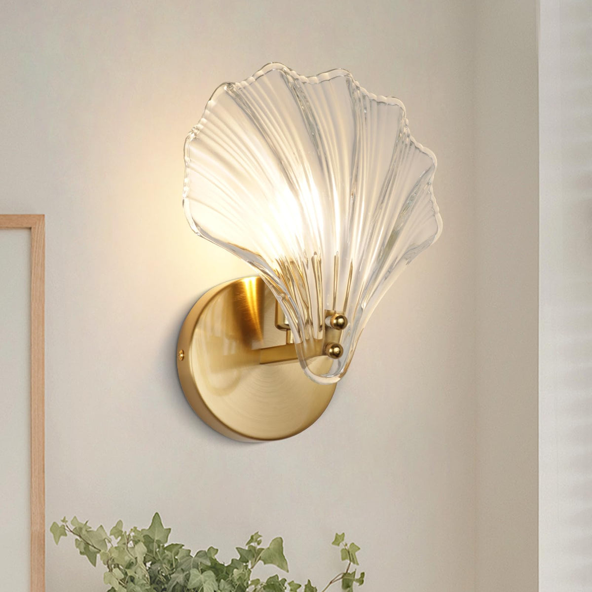 Brass & Glass Shell Wall Light – view 7 | BROKLEN