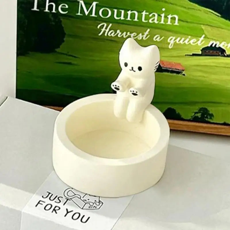 Whimsical Cat Tealight Candle Holder – view 3 | BROKLEN