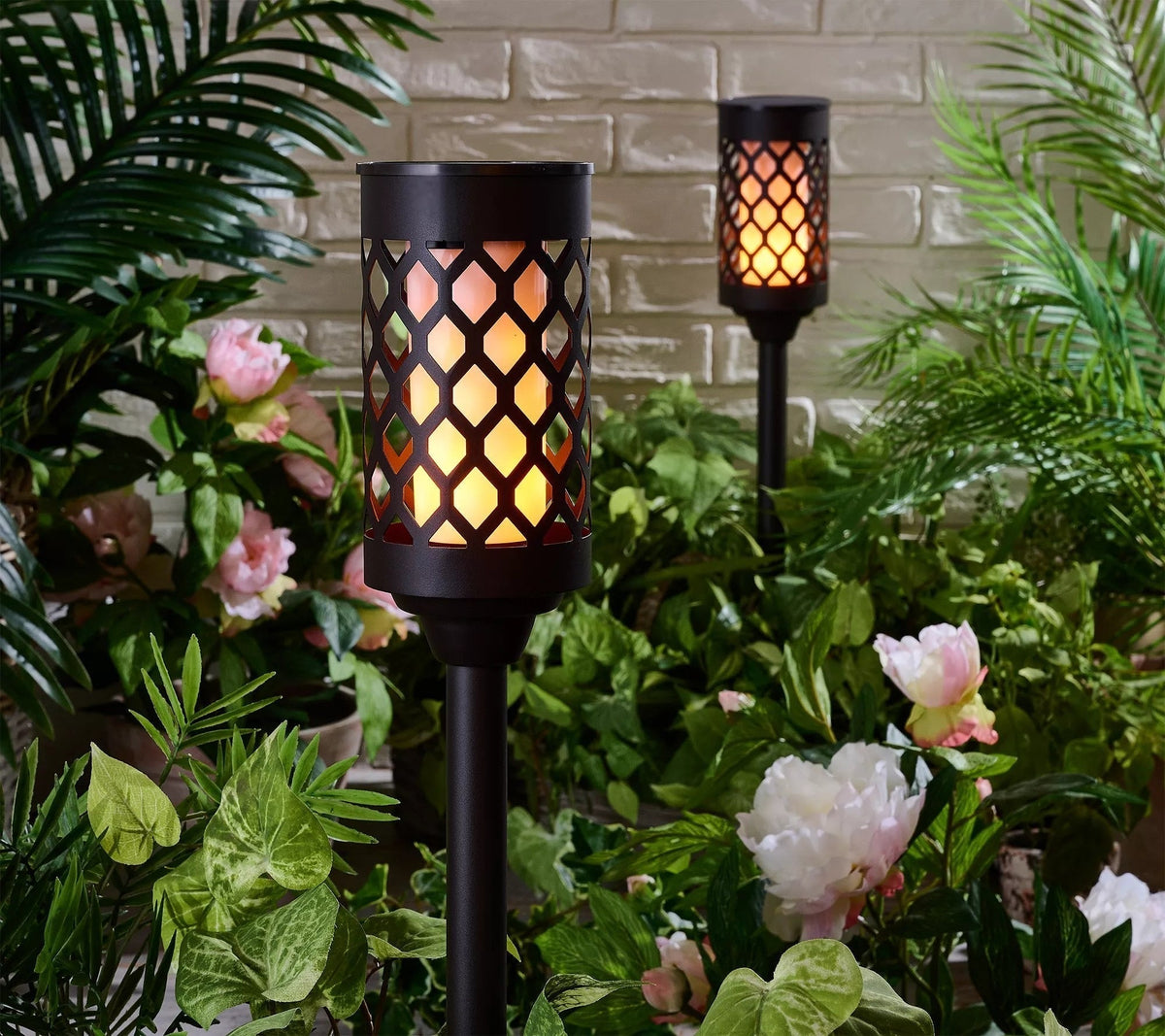 Solar Flickering Flame Garden Torch Lights – view 2 | BROKLEN