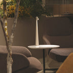 Minimalist Beam LED Table Lamp – view 11 | BROKLEN