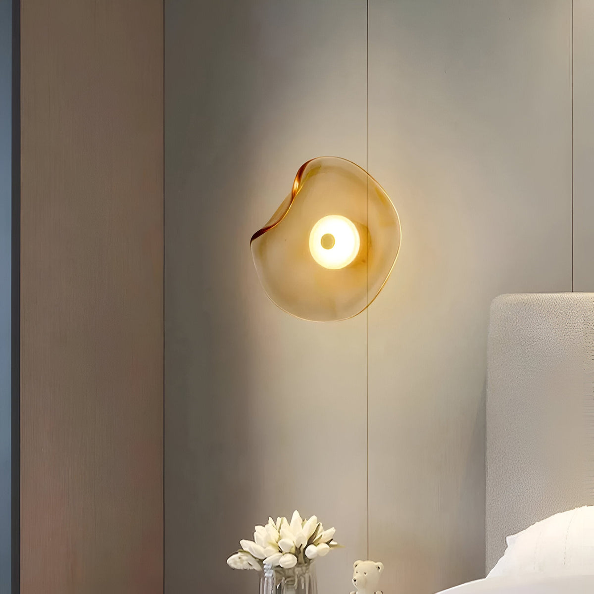 Curved Glass Sculptural Wall Light – view 3 | BROKLEN