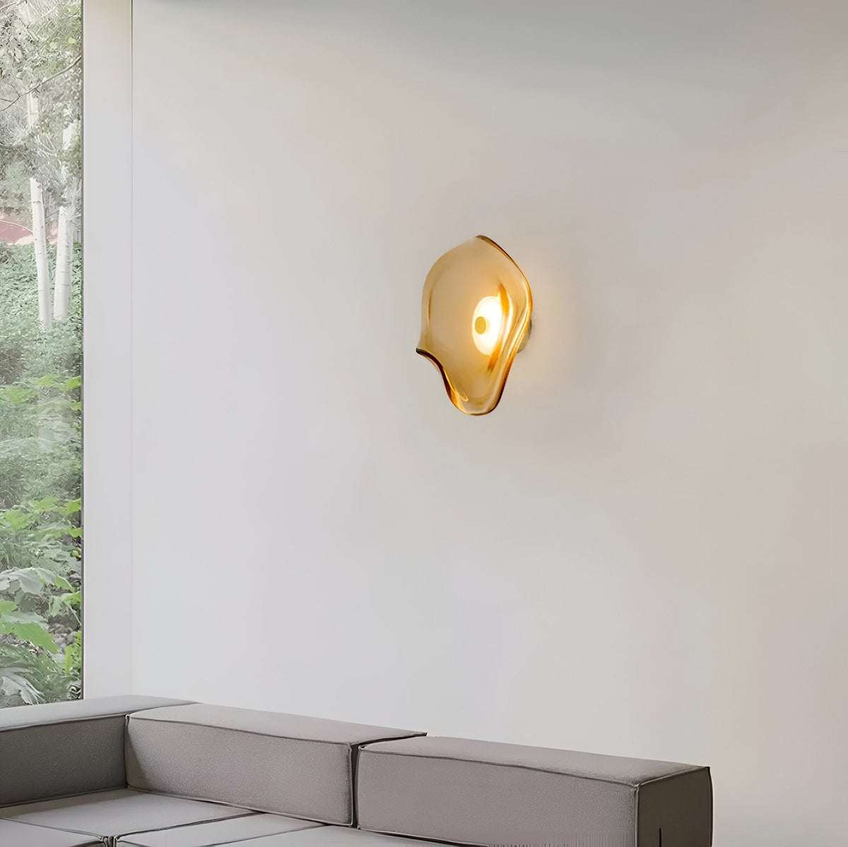 Curved Glass Sculptural Wall Light – view 4 | BROKLEN