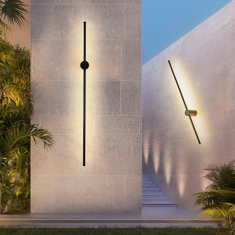 Minimalist Linear LED Outdoor Wall Light – view 4 | BROKLEN