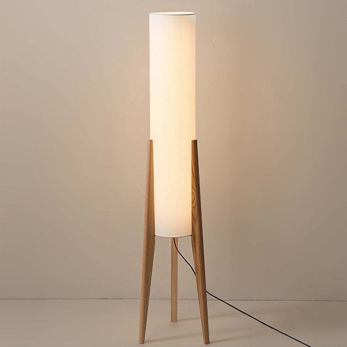 Japandi Walnut Floor Lamp – Solid Wood – view 11 | BROKLEN