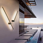 Minimalist Linear LED Outdoor Wall Light – view 2 | BROKLEN
