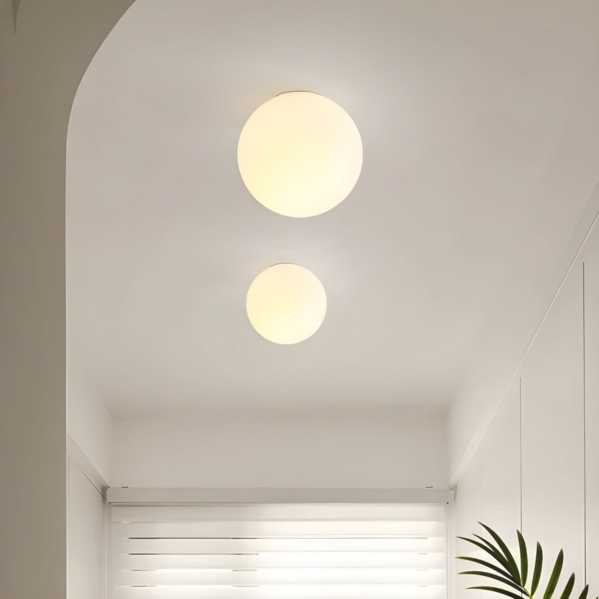 Frosted Glass Globe Wall Lamp – view 5 | BROKLEN