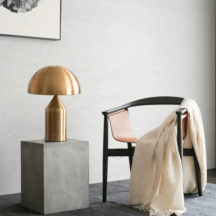 Nordic Sculptural Table Lamp – view 3 | BROKLEN