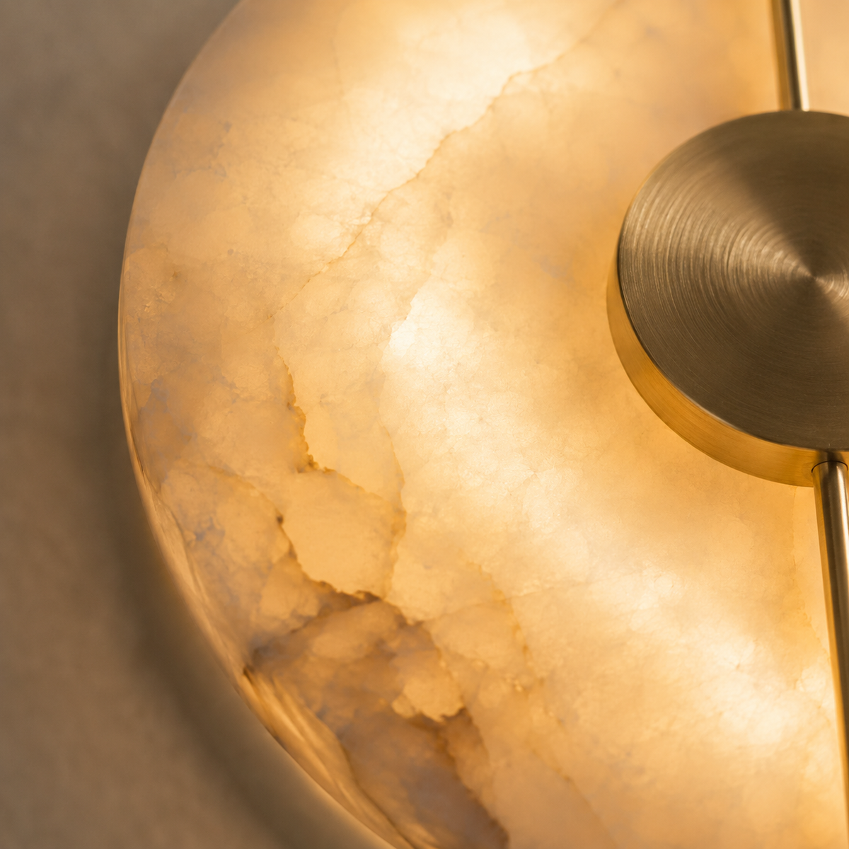 Alabaster Marble Disc Wall Light, 360° Halo – view 14 | BROKLEN