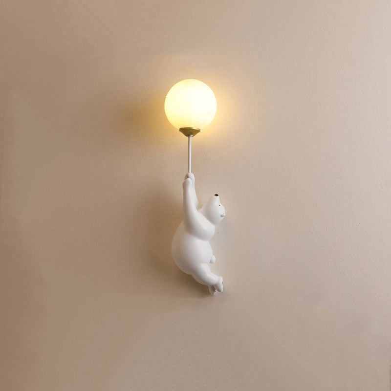 Bear Balloon Wall Lamp for Kids' Rooms – view 4 | BROKLEN