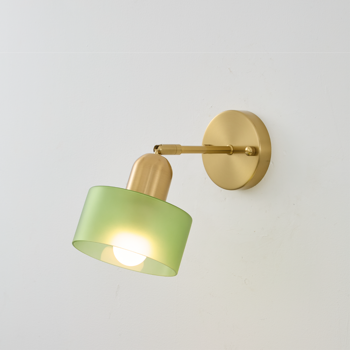 Bauhaus Colored Glass Wall Lamp – view 12 | BROKLEN