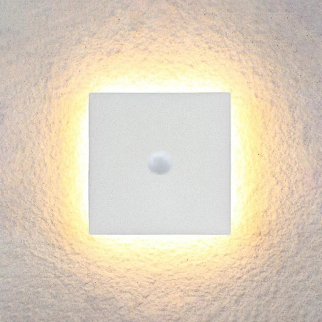 Minimalist LED Wall Sconce – view 16 | BROKLEN