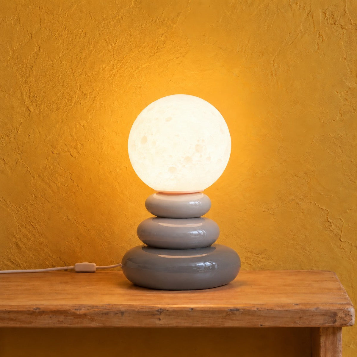 Stacked Ceramic Pebble Table Lamp with Moon Globe – view 13 | BROKLEN