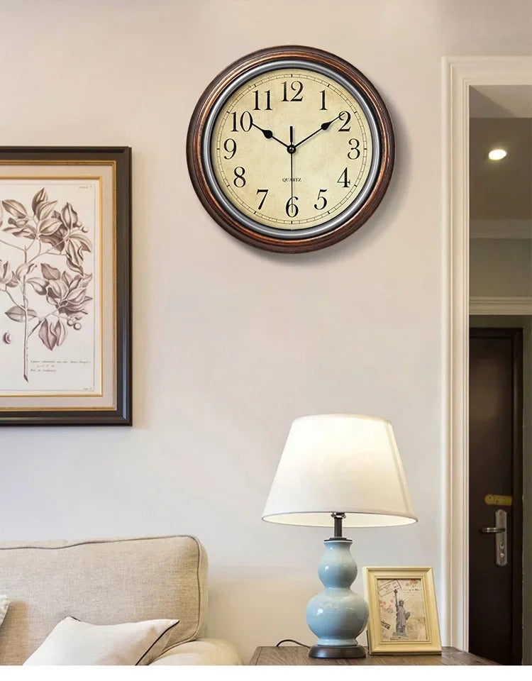 Vintage-Style Silent Wall Clock – view 2 | BROKLEN