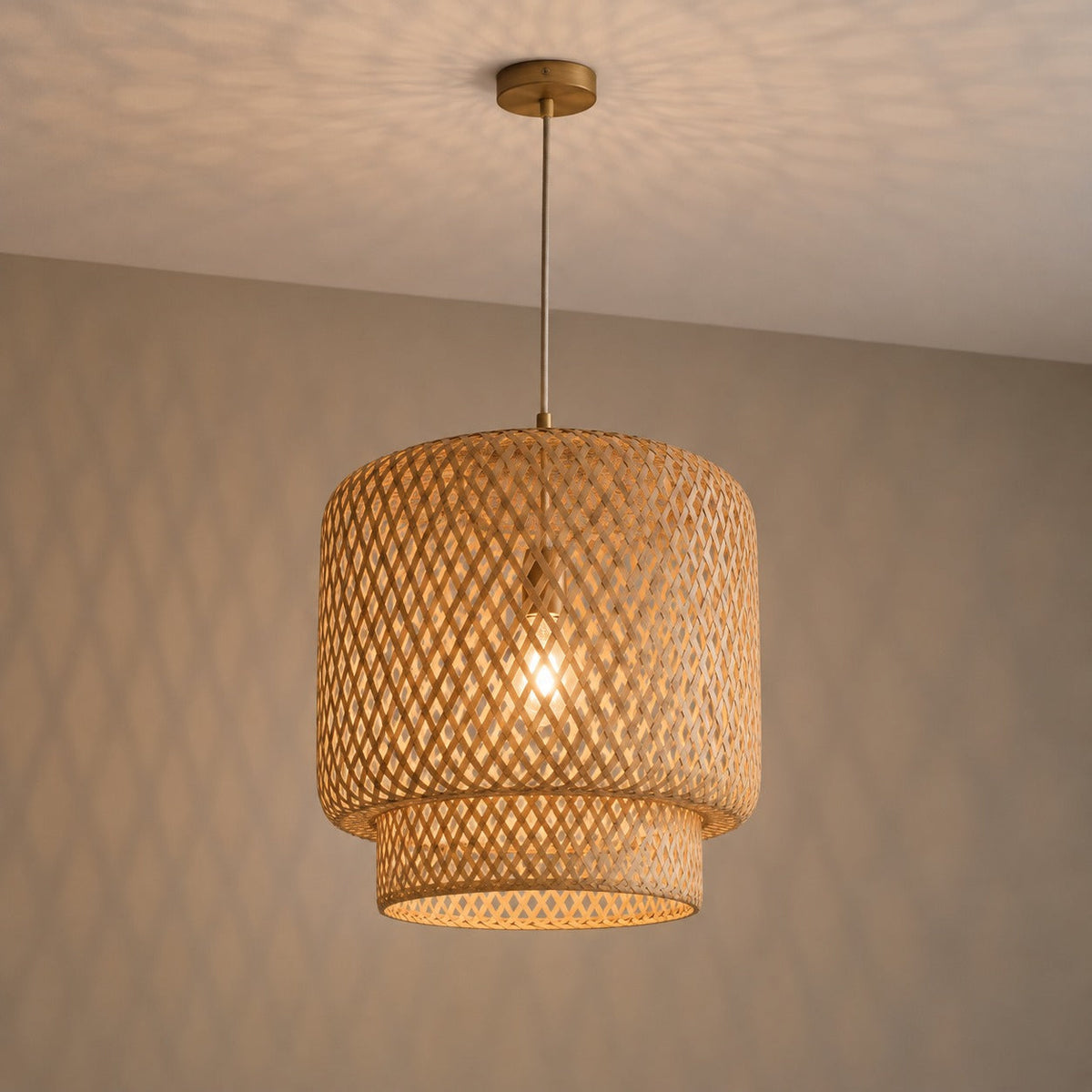 Hand-Woven Bamboo Pendant Light, Ø 30 cm – view 3 | BROKLEN
