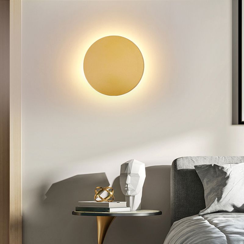 Minimalist Round Wall Sconce with Halo Light