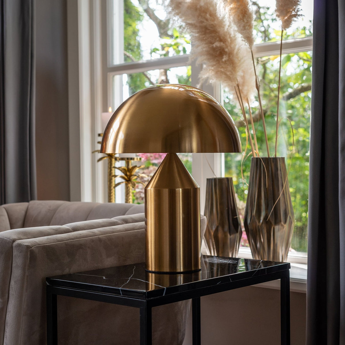 Nordic Sculptural Table Lamp – view 2 | BROKLEN